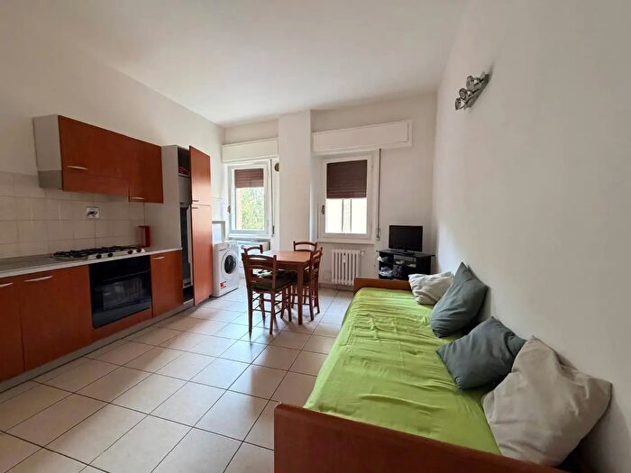 Appartamento bilocale in affitto in Viale Redi, Firenze
