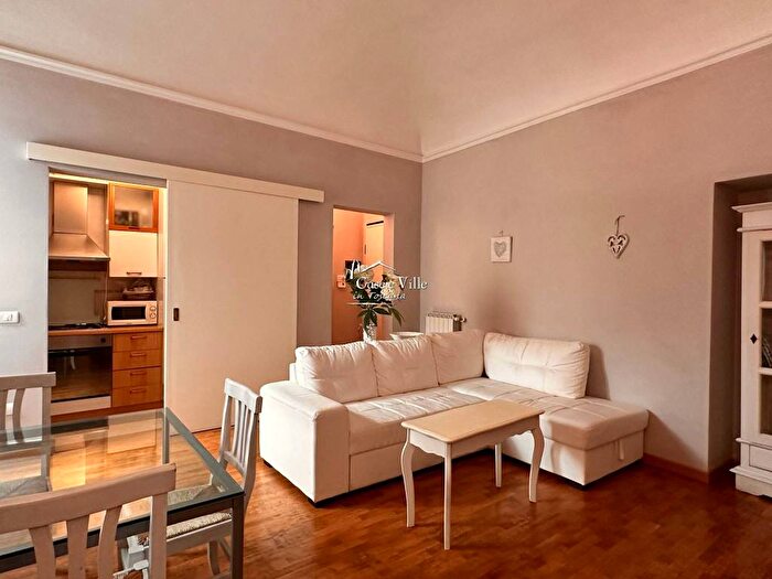 Appartamento trilocale in affitto in Via San Jacopo, Centro Storico San Francesco, Prato