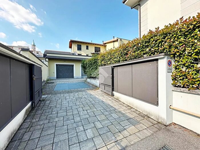 Case in Vendita e in Affitto - 2