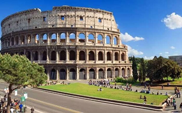 Appartamento con 5 locali in affitto in Via Roma, Pantheon, Roma