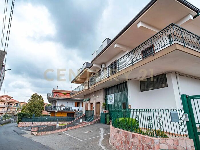 Appartamento quadrilocale in vendita in Via delle Rose, Valverde