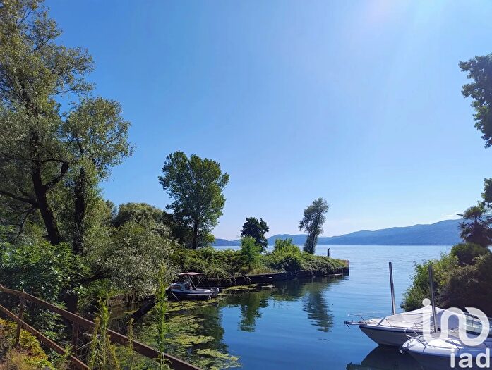 Casa trilocale in vendita in Via Lago, Brebbia