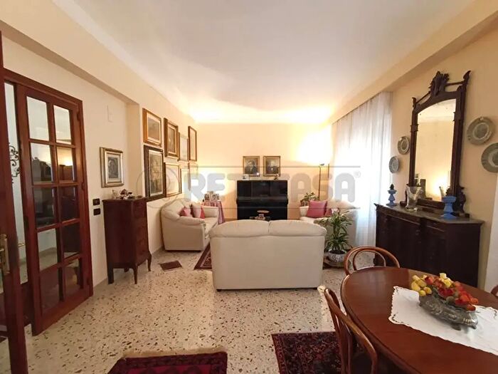 Appartamento con 6 locali in vendita in Via San Lorenzo Snc, Marsala