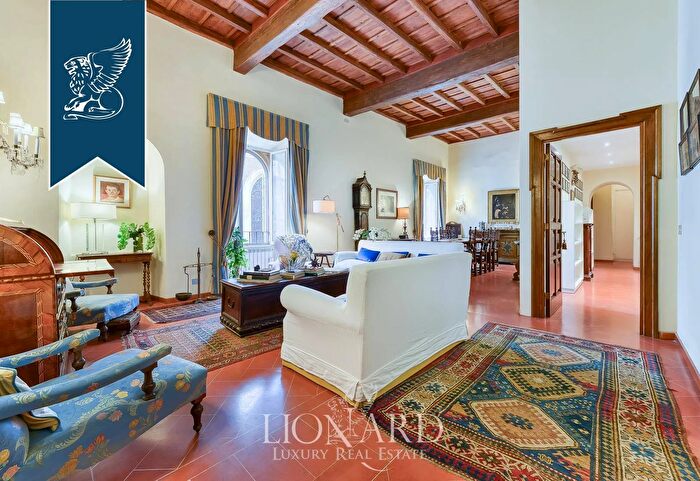 Appartamento trilocale in vendita in Roma