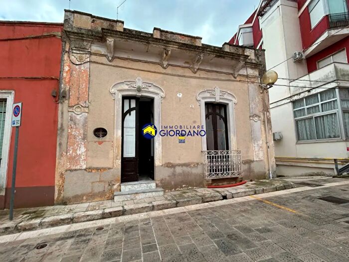 Casa con 6 locali in vendita in Via Pizziccare, Squinzano
