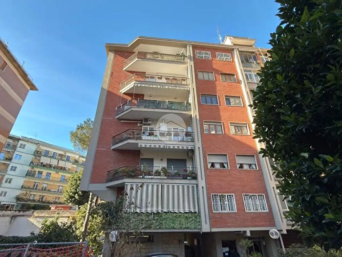 Appartamento quadrilocale in vendita in Via Eduardo Nicolardi, Napoli