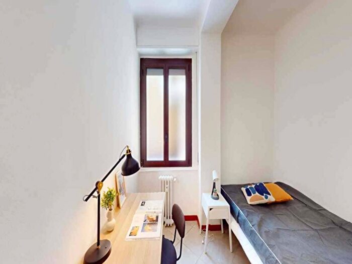 Appartamento con 5 locali in affitto in Via Giuseppe Meda, Pezzotti Meda, Milano