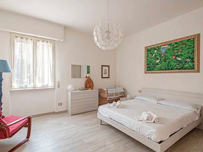 Appartamento quadrilocale in affitto in Via Vittorio Locchi, Careggi Rifredi Dalmazia, Firenze