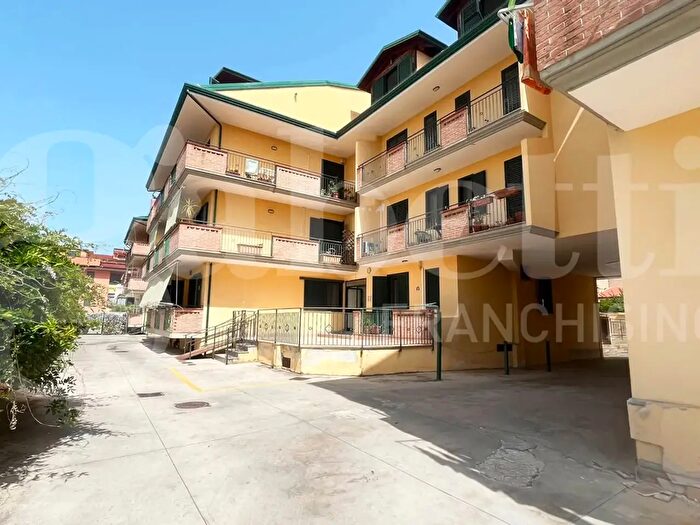 Casa con 5 locali in vendita in Via Guglielmo Marconi, Vitulazio