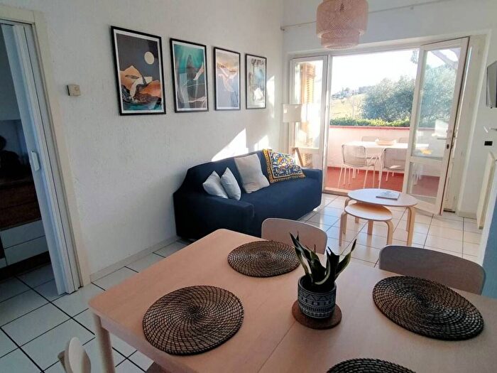 Appartamento con 5 locali in affitto in Via delle Petunie, Villaggio Taunus, Numana