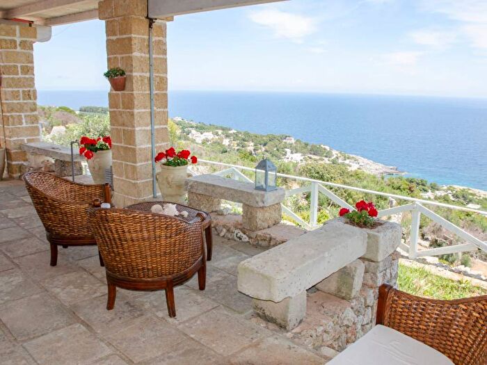 Casa trilocale in affitto in Alessano