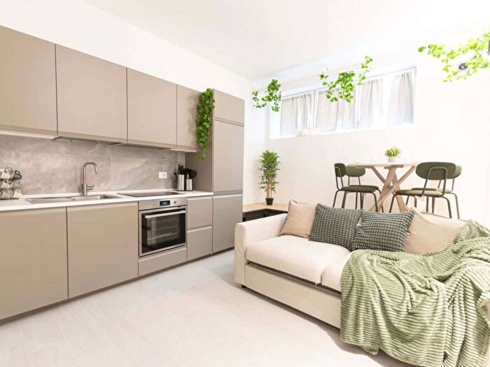 Appartamento bilocale in affitto in Via Privata Don Bartolomeo Grazioli, Affori, Milano