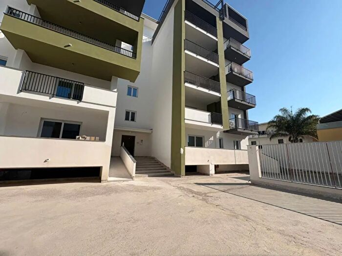 Appartamento trilocale in vendita in Via Giambattista Vico, Afragola