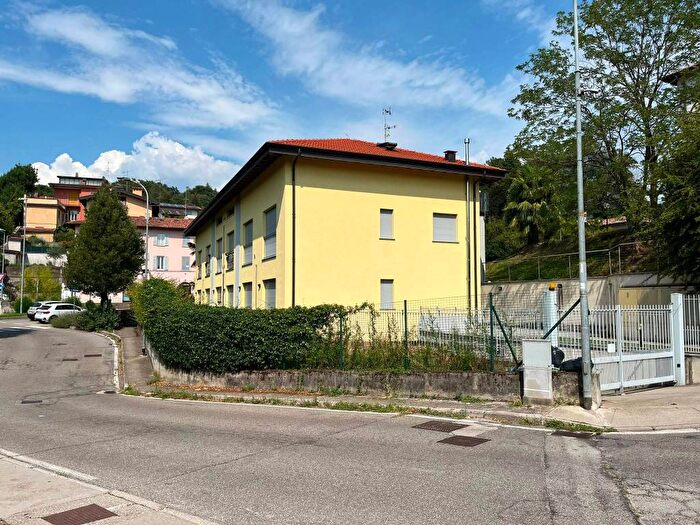 Appartamento monolocale in affitto in Via Montelatici, Centro, San Fermo della Battaglia