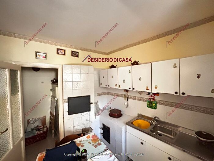 Casa bilocale in vendita in Polizzi Generosa