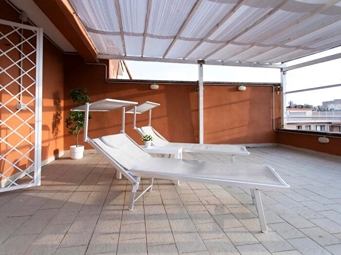 Appartamento monolocale in affitto in Via Marcantonio Bragadin, Roma