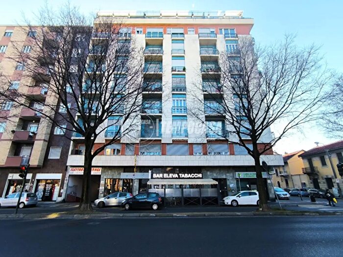 Appartamento trilocale in vendita in Corso Francia, Torino