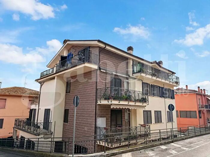 Appartamento bilocale in vendita in Via Fiume Snc, Orte