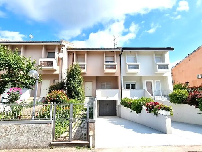 Casa quadrilocale in vendita in Via Parisi, Capua