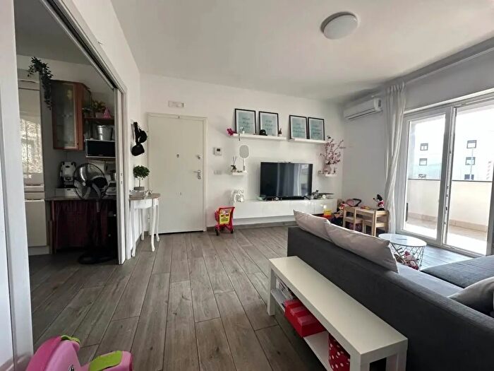 Appartamento trilocale in vendita in Via Martiri del Dissenso, Santa Maria Capua Vetere