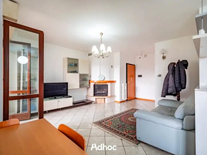 Appartamento quadrilocale in vendita in Via Antonio De Curtis, Fano