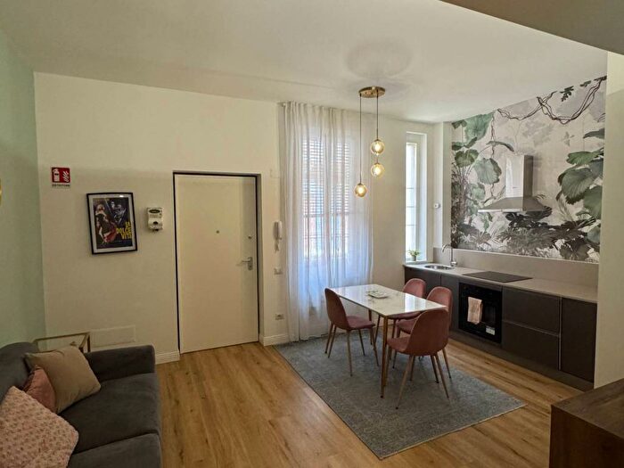 Appartamento bilocale in affitto in Via Carlo Imbonati, Dergano, Milano