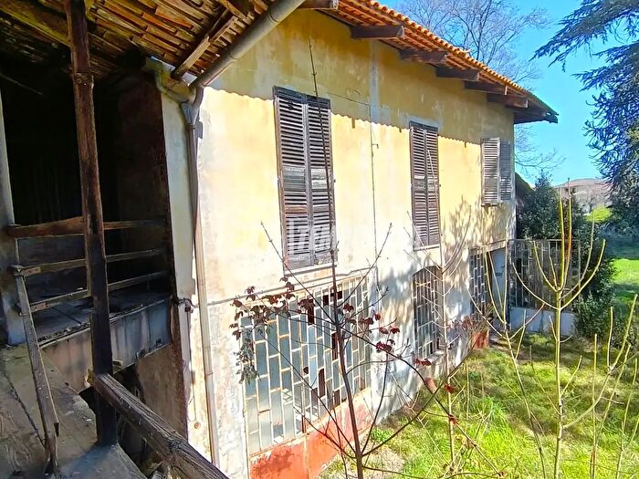 Casa con 14 locali in vendita in Via Quintino Sella, Mongrando