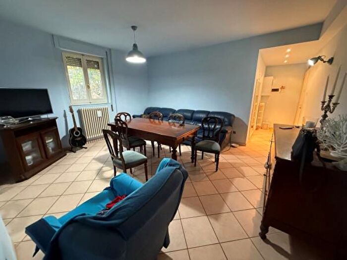 Appartamento quadrilocale in vendita in Via Regina Elena, Civitanova Marche