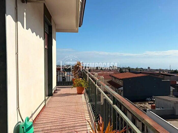 Appartamento con 5 locali in vendita in Via Vittorio Emanuele, Gravina Di Catania