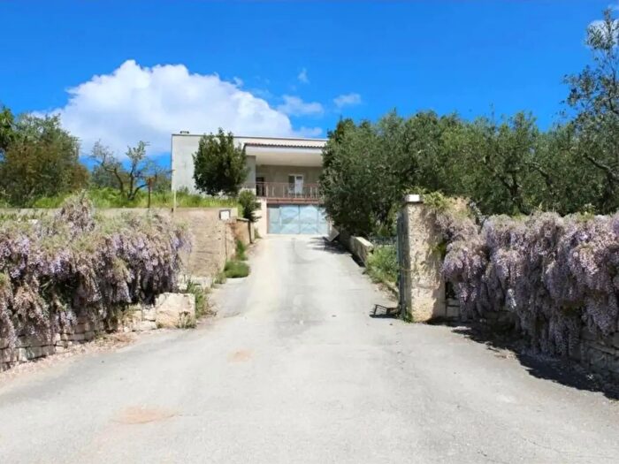 Casa trilocale in vendita in Strada Comunale Pozzo dei Cani, Putignano