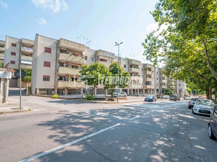 Appartamento quadrilocale in vendita in Via Torrente Trapani, Messina
