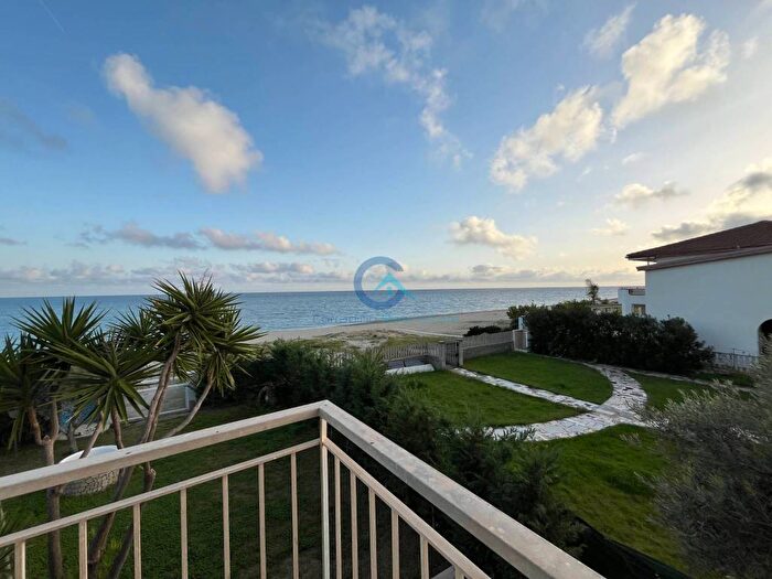 Appartamento bilocale in affitto in Via Nazionale, Riace Marina, Riace