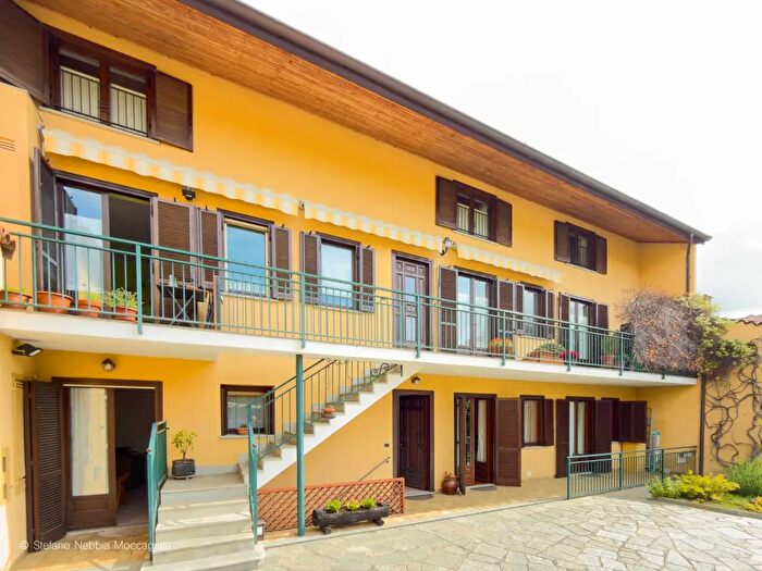 Casa con 10 locali in vendita in Via Pullino, Rivoli