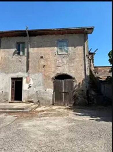 Appartamento con 6 locali in vendita in Via della Mola Traversa, Segni