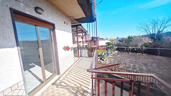 Appartamento quadrilocale in vendita in Via Giovanni Verga C, Pedara