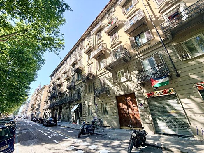 Appartamento monolocale in affitto in Corso Regina Margherita, Vanchiglia, Torino