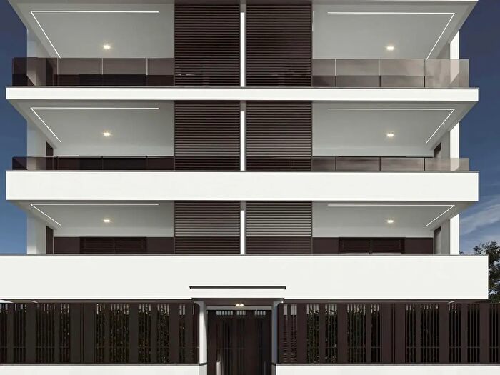 Appartamento con 7 locali in vendita in Via P Boccolato, Mondragone