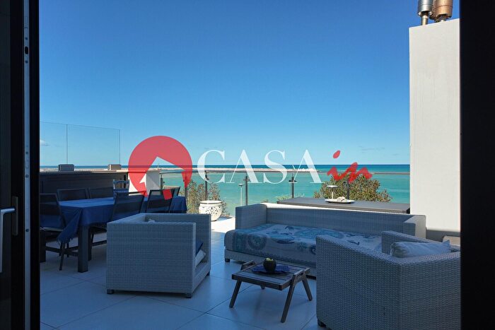 Casa con 7 locali in vendita in Via Cosenz, SantAgata Di Militello