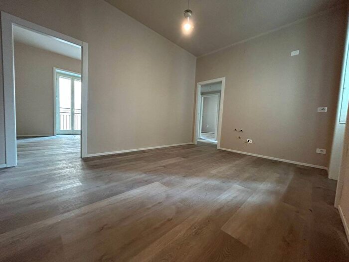 Appartamento trilocale in affitto in Via Duca degli Abruzzi, Centro, Bergamo