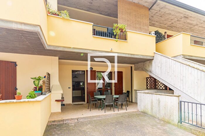 Appartamento trilocale in vendita in Via Emilia d Cervia, Cervia