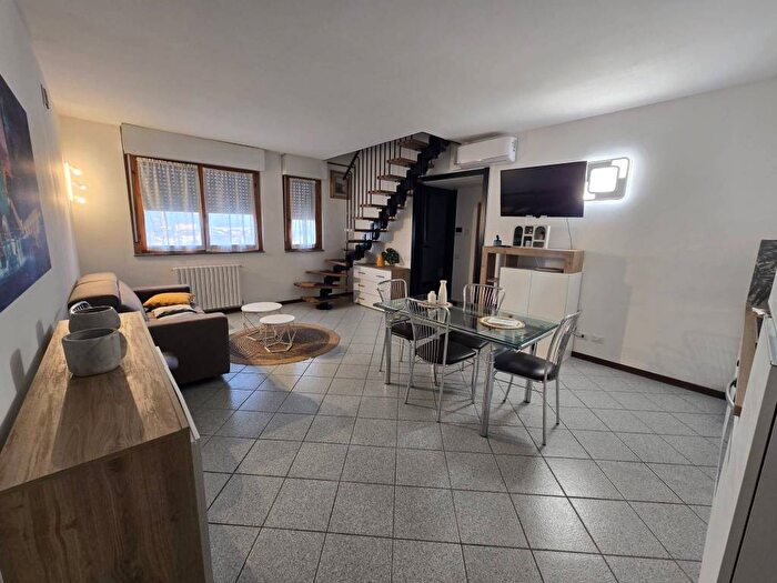 Appartamento bilocale in affitto in Via Guglielmo Marconi, Seriate