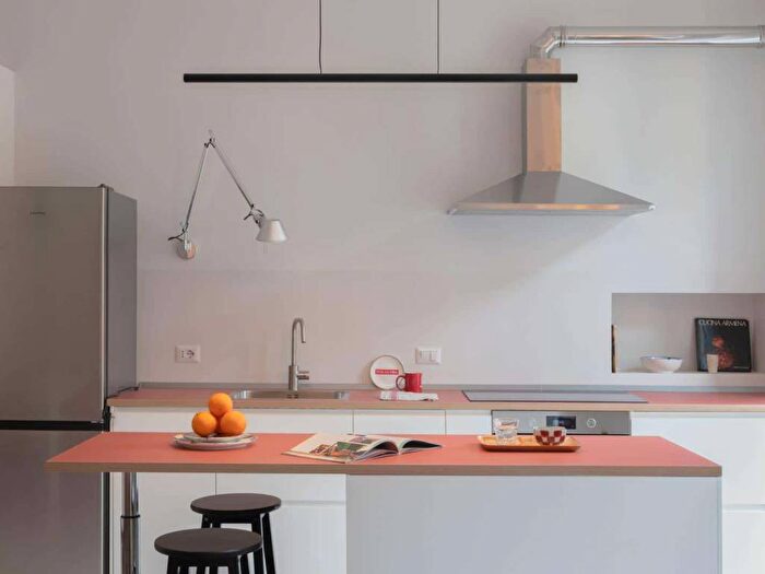 Appartamento bilocale in affitto in Via Nicola D'Apulia, Rovereto, Milano