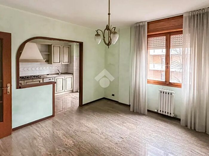 Appartamento trilocale in vendita in Via Praga, Carpi