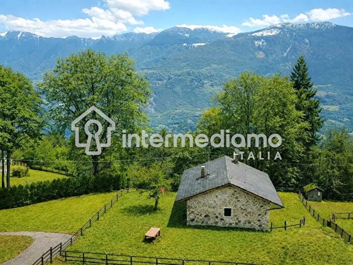 Casa trilocale in vendita in Arco