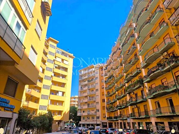 Appartamento trilocale in vendita in Via Vincenzo Mosca, Napoli