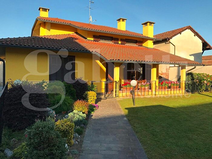 Casa con 5 locali in vendita in Vittorio Veneto, Alagna