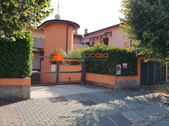 Appartamento monolocale in affitto in via Ai Malgari, Treviglio