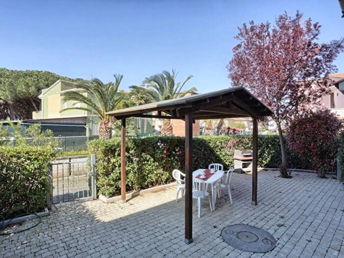 Appartamento trilocale in affitto in Monte Falterona T, Mazzanta, Rosignano Marittimo