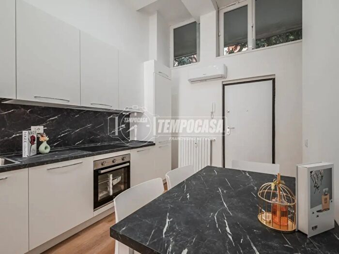 Appartamento bilocale in vendita in Via Palmanova a, Milano