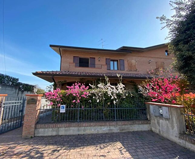 Casa con 5 locali in vendita in Via del Pretorio Sassuolo, Sassuolo